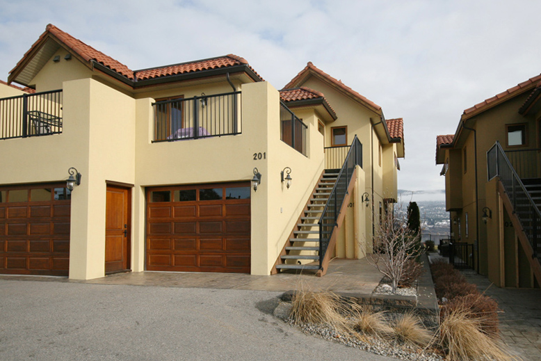 101 14459 Downton Avenue 101 14459 Downton Avenue