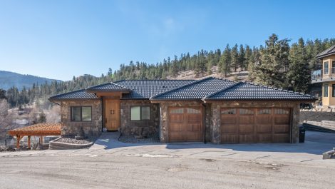 2 – 6709 Victoria Road South, Summerland