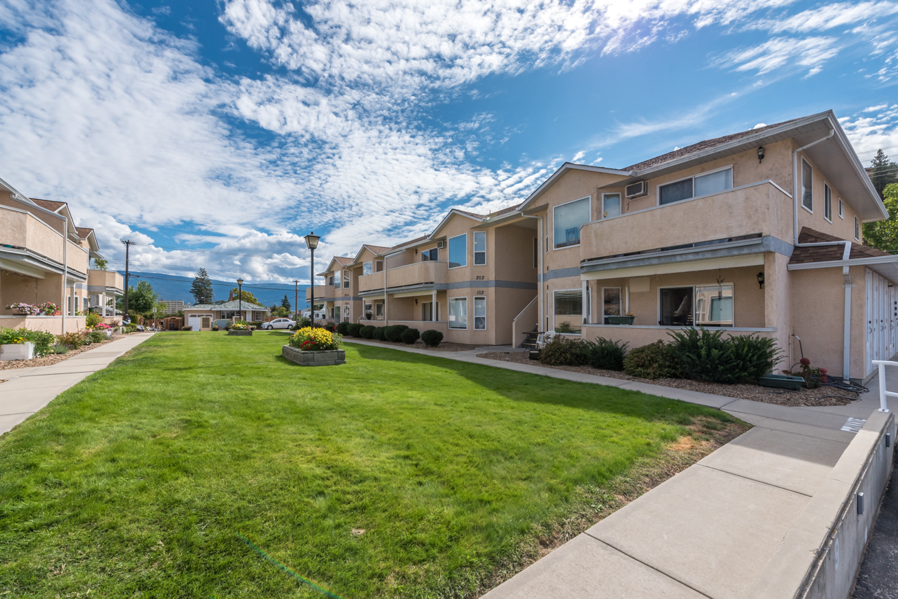 202-13014 Armstrong Ave 202-13014 Armstrong Ave