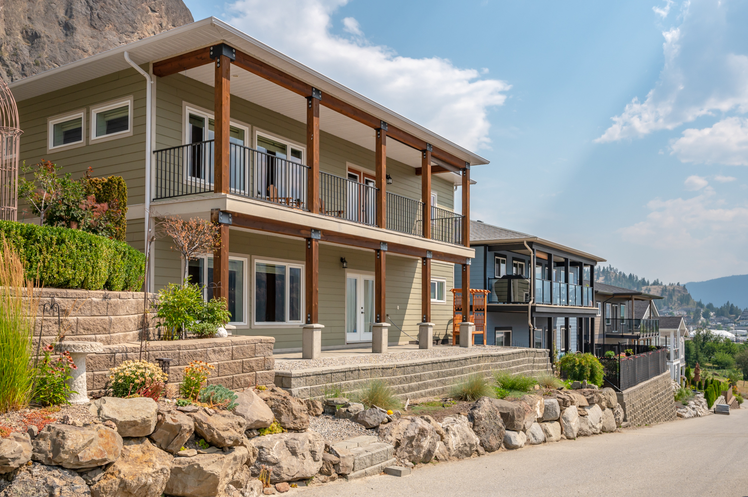 22-10605 Cedar Ave – Summerland 22-10605 Cedar Ave – Summerland