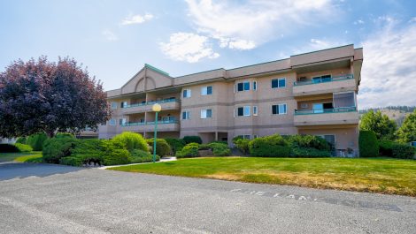 207-8905 Pineo Crt | $329,000 | MLS® 200114 | Summerland, BC