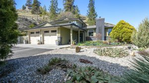 8702 Kuroda Place | $989,000 | MLS® 10309541 | Summerland