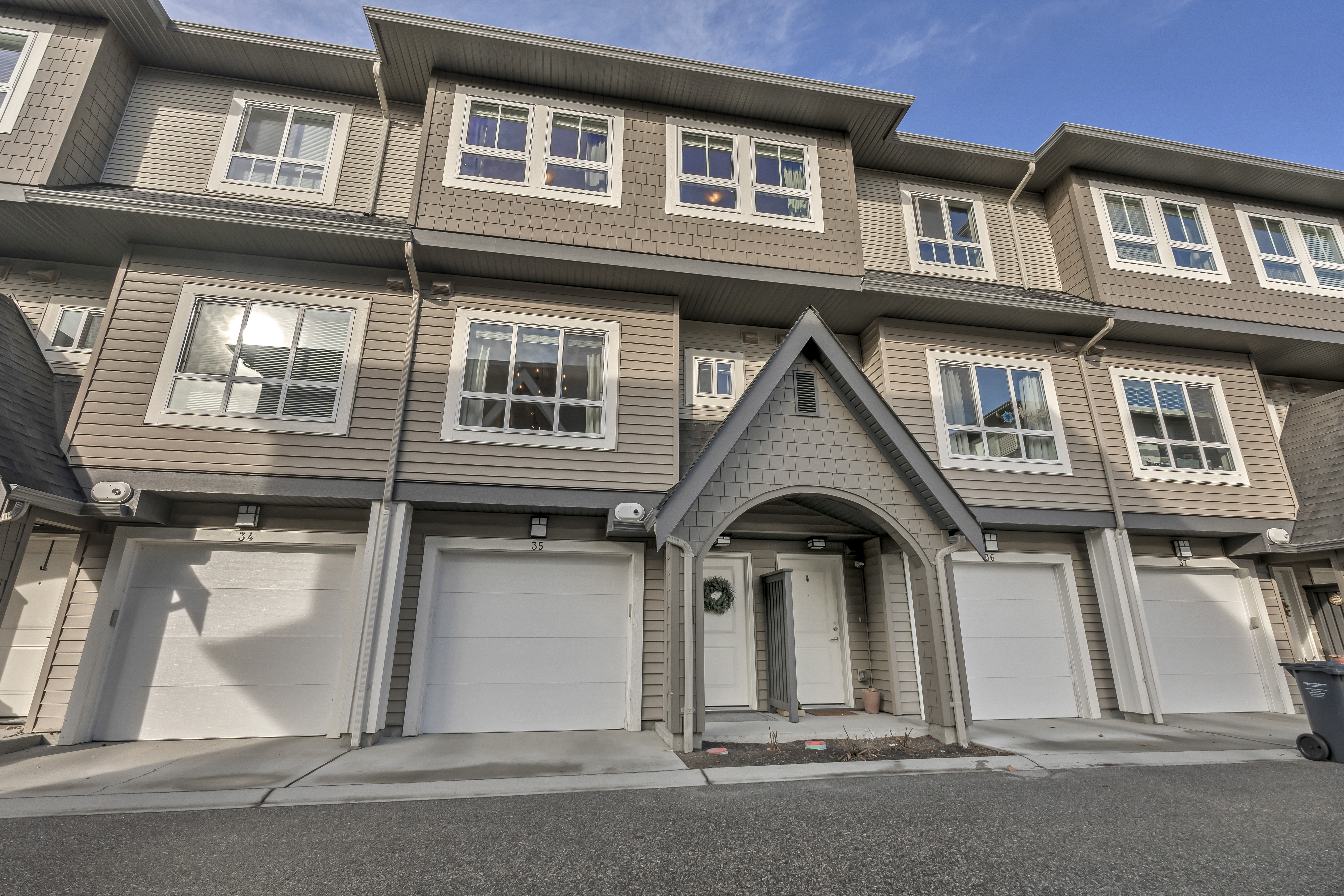 35-680 Old Meadows Road | $749,900 | MLS® 10340391 | Kelowna